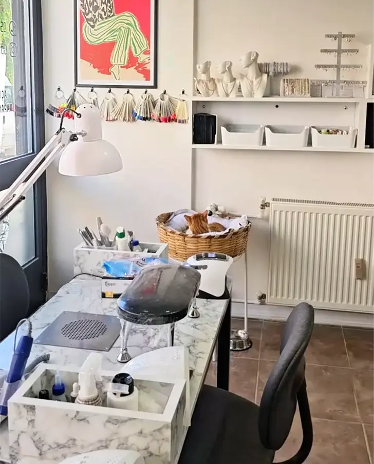 Nail salon in Turkiye